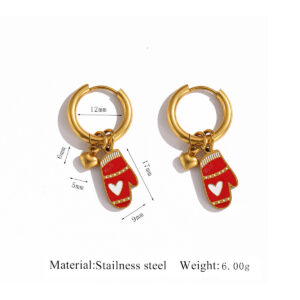 Gloves and Heart Earrings