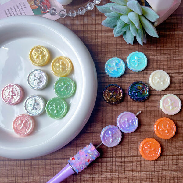 Wholesale Macaron straight hole balloon dog round seal beads