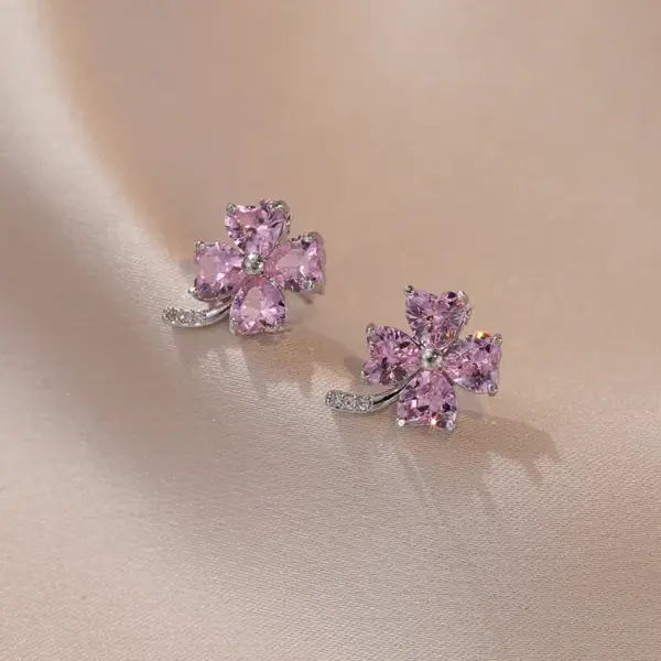 Wholesale Casual Simple Style Four Leaf Clover Heart Shape Titanium Steel Inlay Zircon Earrings Necklace