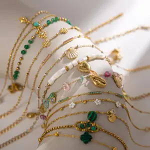 Wholesale PVD Coated Real Gold Plated Scallop Titanium Steel Simple Style Waterproof Non Tarnish Titanium Steel Necklace