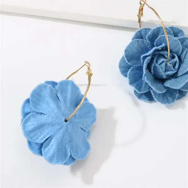Wholesale 1 Pair Exaggerated Romantic Flower Pearl Three-dimensional Alloy Cloth Drop Earrings Earrings
