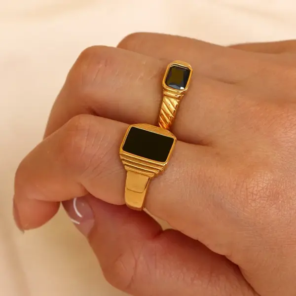 Wholesale PVD Coated Real Gold Plated 18K Gold Square 304 Stainless Steel Vintage Style Waterproof Non Tarnish Rings