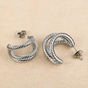 Silver / 0.8*11*20.2 * 27.5mm Three-Line Twist
