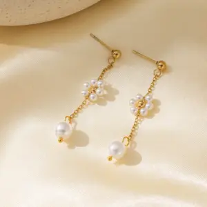 【XKE0389】1 Piece Pearl Flower Earrings / Gold