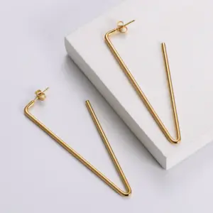 Wholesale PVD Coated 18K Gold Plated U Shape Stainless Steel Simple Style Waterproof Non Tarnish Earrings