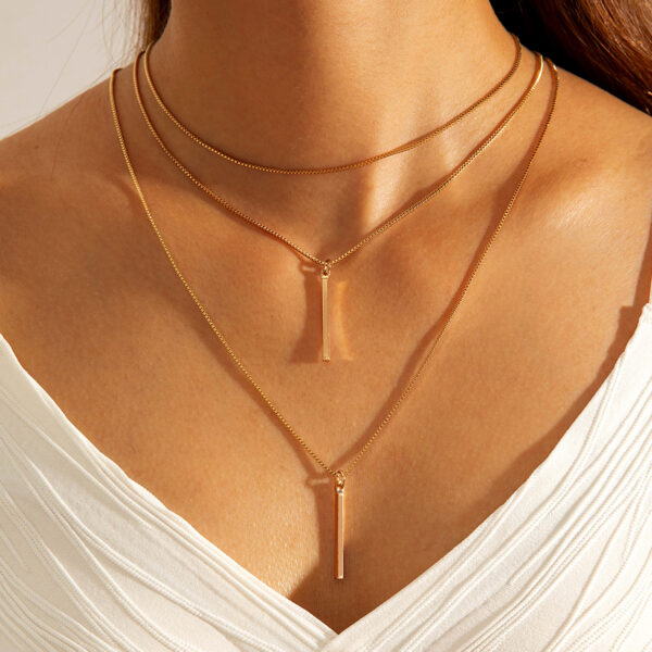 Wholesale Pendant Set Silver Geometric Earrings Necklace Set