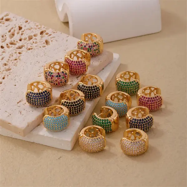 1 Piece Casual Simple Style Geometric Copper Zircon Gold Plated Silver Plated Huggie Earrings