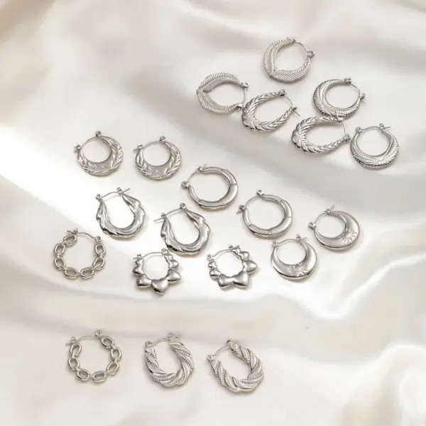 Wholesale 1 Pair Simple Style Solid Color Plating Titanium Steel Earrings