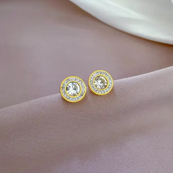 Wholesale PVD Coated Real Gold Plated Round Titanium Steel Elegant Waterproof Non Tarnish Ear Studs