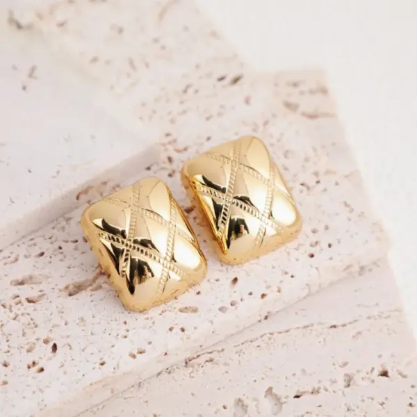 Wholesale 1 Pair Vintage Style Luxurious Classic Style Geometric 304 Stainless Steel Ear Studs