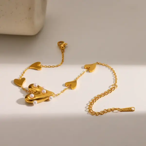 Wholesale 18K Gold Plated 304 Stainless Steel Vacuum Electroplating (In Furnace) Imitation Pearl Heart-Shaped Flat Snake Chain Cable Chain/Cross Chain/O Chain Jewelry Set For Women Valentine's Day