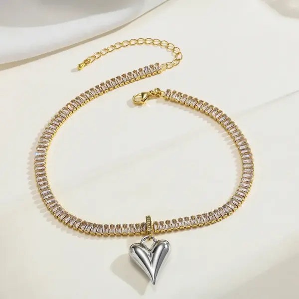 Elegant Vintage Style Simple Style Heart Shape Copper 18k Gold Plated Zircon Pendant Necklace In Bulk