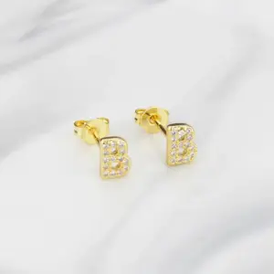 Gold / Letter B