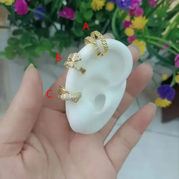 Wholesale 1 Pair/Package Modern Style Simple Style Circle Polishing Plating Copper Zircon Ear Cuffs