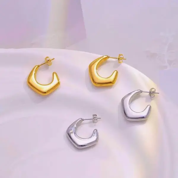 Wholesale C Shape Irregular Stainless Steel Simple Style Classic Style Ear Studs