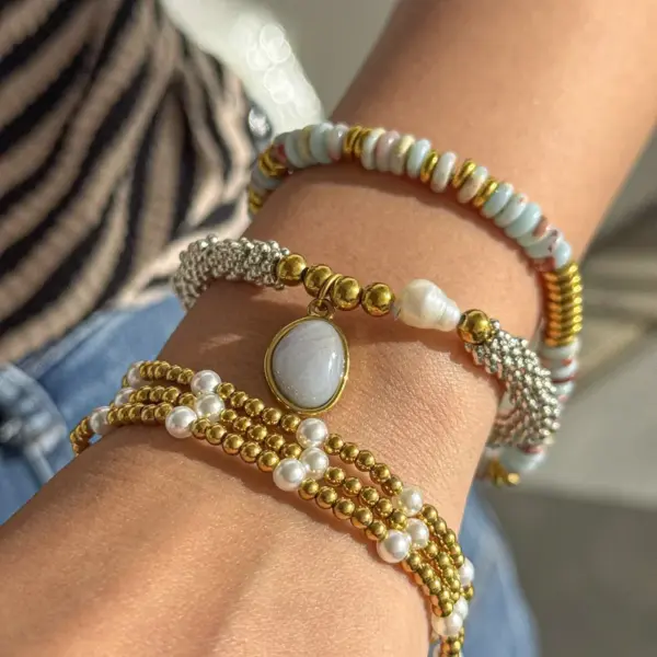 Wholesale Vacuum Electroplating (In Furnace) Plated 18K Real Gold Oval 304 Stainless Steel Freshwater Pearl Inlaid Bracelet