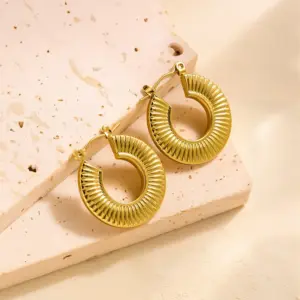 Eh090 Earrings / Gold