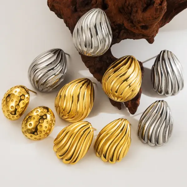Wholesale 1 Pair Retro Exaggerated C Shape Water Droplets 304 Stainless Steel 18K Gold Plated Stainless Steel Earrings