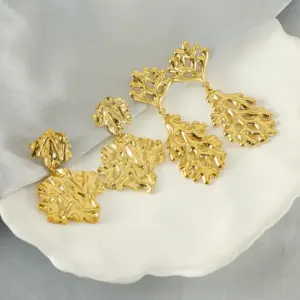 Wholesale 1 Pair Elegant Lady Classic Style Asymmetrical Irregular Solid Color 304 Stainless Steel Titanium Steel Titanium Steel 18K Gold Plated Drop Earrings