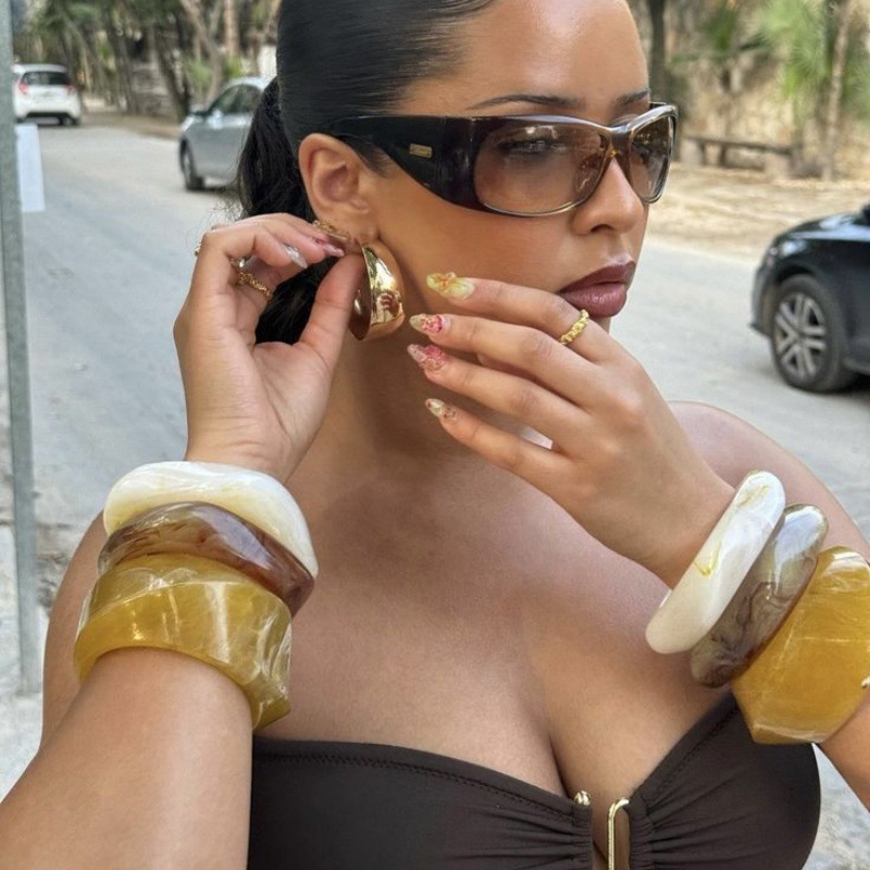 Wholesale Large Irregular Overlapping Resin Bracelet Pattern Special-Shaped Bracelet