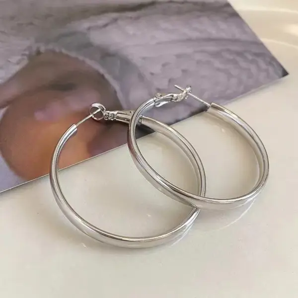oly-4172d910fab782ea0f87c8c6e9ff9906 Wholesale 1 Pair Simple Style Round 304 Stainless Steel 18K Gold Plated Earrings