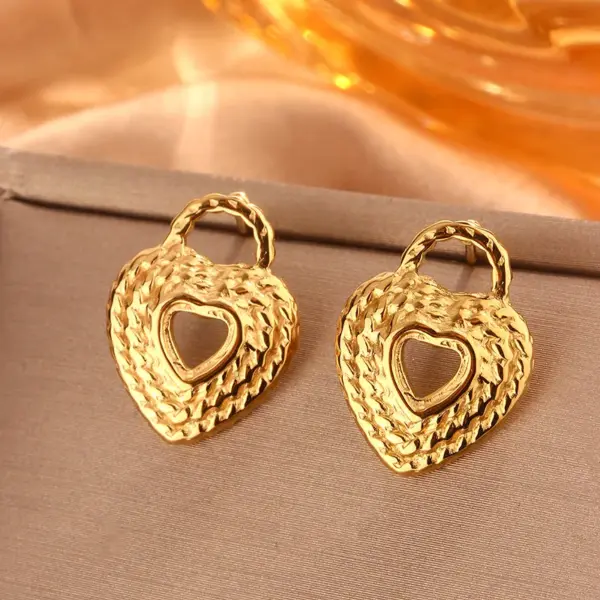 Wholesale PVD Coated 18K Gold Plated Sector Leaves Heart Shape 304 Stainless Steel Simple Style Waterproof Non Tarnish Ear Studs