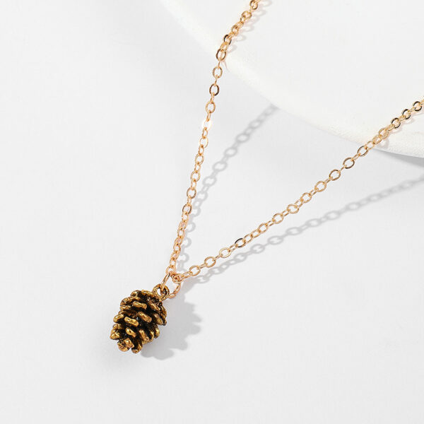 Wholesale Alloy chain pine cone necklace choker necklace