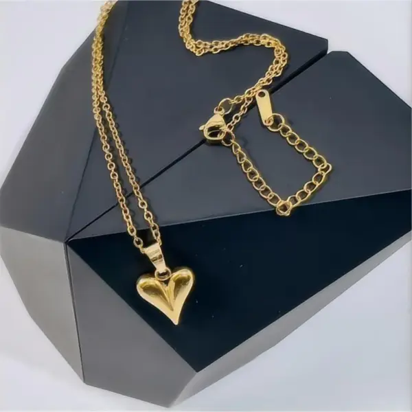 Wholesale PVD Coated 18K Gold Plated Heart Shape Stainless Steel IG Style Commute Waterproof Non Tarnish 304 Stainless Steel Pendant Necklace