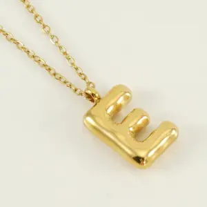 Letter E [Gold] / 18K