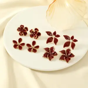 Multicolor / Average Size / Burgundy Four-Piece Set