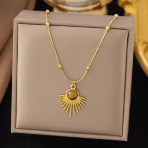 [Ah358] Fan-Shaped Tiger Eye Stone Necklace / Gold