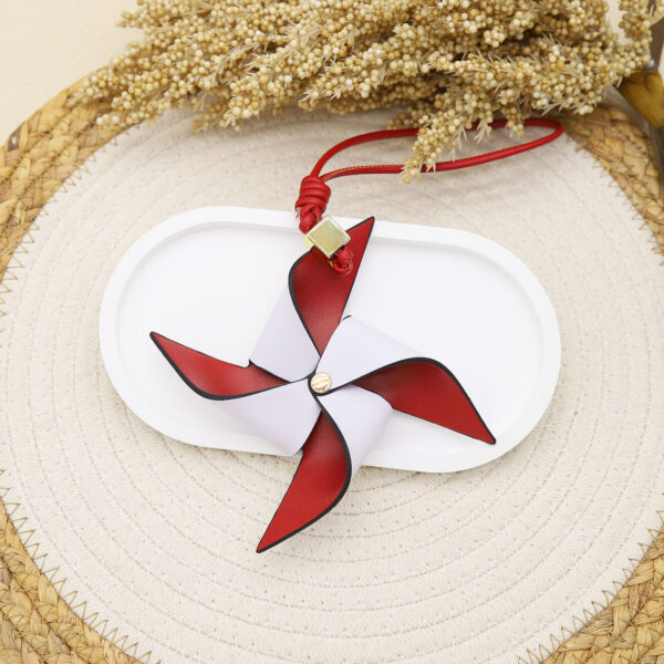 oly-4293fd0d3e2ef240bae13cc41f355d38 Wholesale style windmill versatile keychain