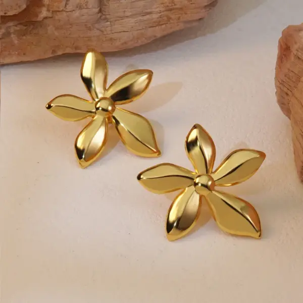 Wholesale 1 Pair Sweet Flower Plating 304 Stainless Steel Imitation Gold Electroplating Ear Studs