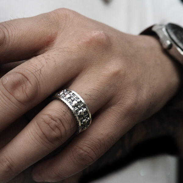 oly-42b26e015c7ebeb90c18a5c81523c140 Wholesale Chiba S925 Sier Retro Fashion Thai Sier Indian Skull Live Ring Personalized Sier Jewelry Men's and Women's Ring