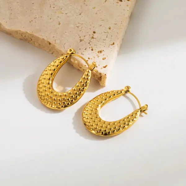 Wholesale 1 Pair Simple Style U Shape Geometric Heart Shape Plating 304 Stainless Steel 18K Gold Plated Stainless Steel Earrings