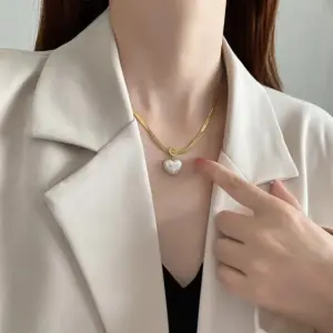 Jyh6154 Necklace Gold White Shell Heart-Shaped