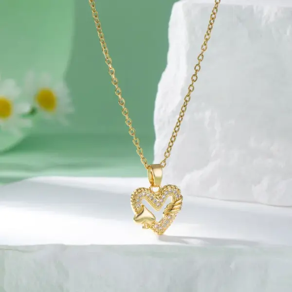 Wholesale Water Plating Vacuum Plating Real Gold Plated 18K Gold Heart Shape Flower Bow Knot 304 Stainless Steel Titanium Steel Elegant Artistic Waterproof Non Tarnish 201 Stainless Steel Pendant Necklace