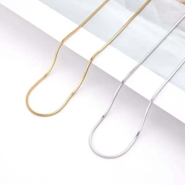 Hip-hop Solid Color Titanium Steel Polishing Necklace