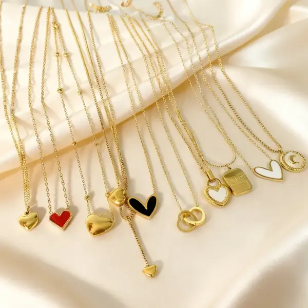Wholesale Fashion Romantic Sweet Heart-Shaped Vacuum Electroplated (In Furnace) 18K Real Gold Plated Necklace Suitable For Women To Wear On Daily Dates Or Parties