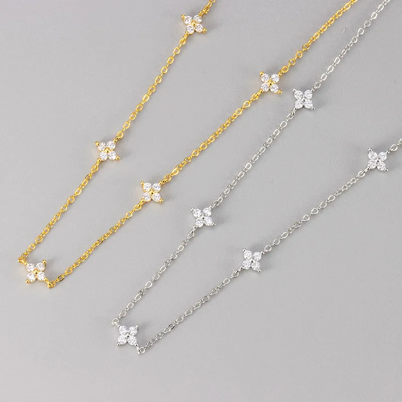 Wholesale Four-leaf Clover Gypsophila Necklace Foreign Trade Hot-selling Explosive Temperament Daily Commute All-match Clavicle Chain