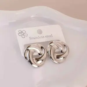 Steel Color Earrings 065 / 18k