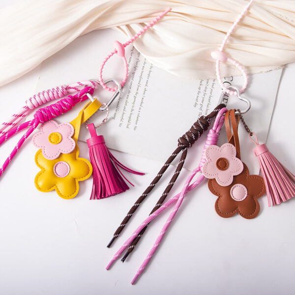 oly-437c336e7cb2a00fd4db9865625eb344 Wholesale Flower tassel keychain pendant
