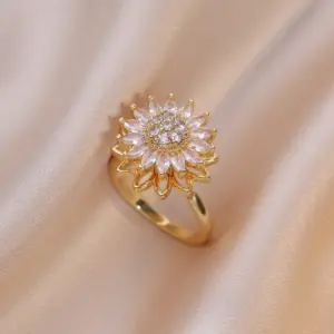J034 Gold SUNFLOWER Spinning Ring