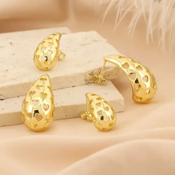 1 Pair Simple Style Water oplets Plating Inlay Copper Rhinestones Gold Plated Ear Studs