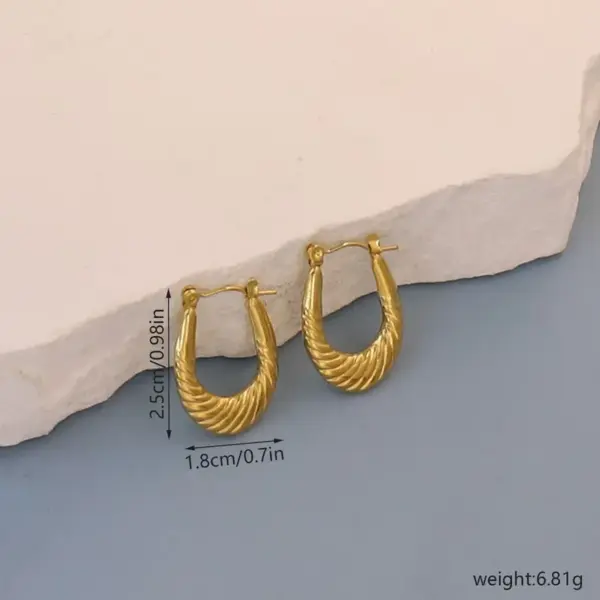 Wholesale 1 Pair Simple Style Round Heart Shape Rectangle Plating 304 Stainless Steel 18K Gold Plated Earrings