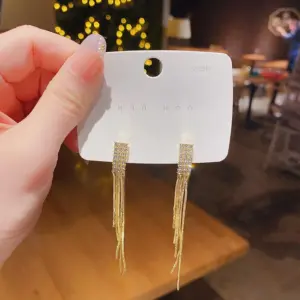 46# Silver Needle. / Gold