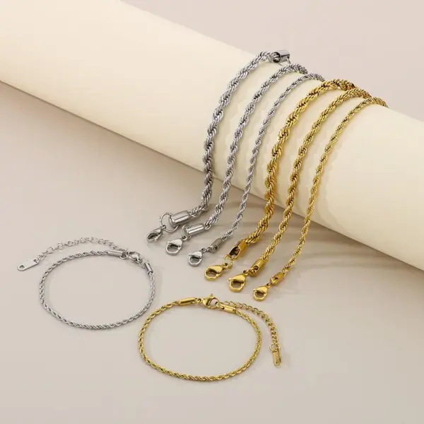 Wholesale Ion Plating (IP) 18K Gold Plated Twist 304 Stainless Steel Simple Style Waterproof Non Tarnish 304 Stainless Steel Bracelets
