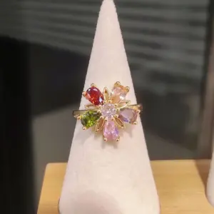 [Color Zirconium] Five Petal Flower Ring / Gold