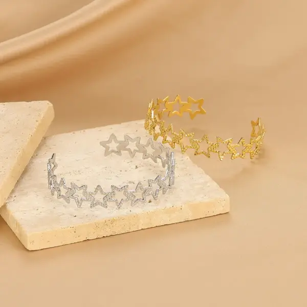 Wholesale PVD Coated Real Gold Plated Geometric 304 Stainless Steel Simple Style Classic Style Waterproof Non Tarnish 304 Stainless Steel Bangle