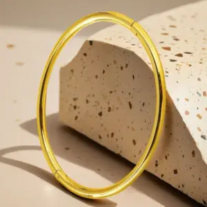 40-C-3 Gold Bracelet N